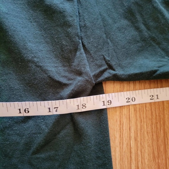 Retro Save The Rainforest T Shirt Green Womens Size Medium Hanes Animal Graphic - Picture 6 of 9